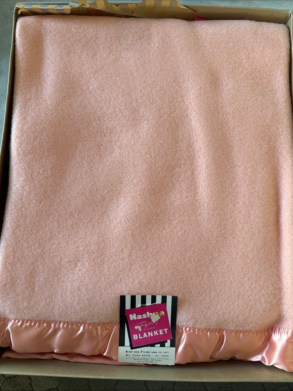 Vintage Dawn Pink Purrey Blanket NEW IN BOX